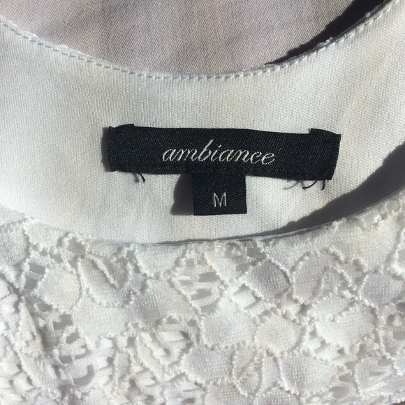 Junior's White lace mini dress - Picture 3 of 3